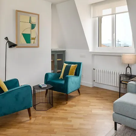 Apartman Miramar Attic By Feelfreerentals *