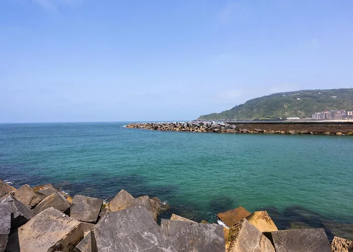 Miramar Attic By Feelfreerentals 圣塞瓦斯蒂安