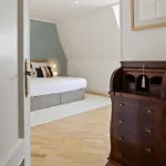 Miramar Attic By Feelfreerentals *