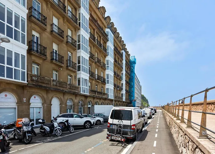 Apartamento Miramar Attic By Feelfreerentals